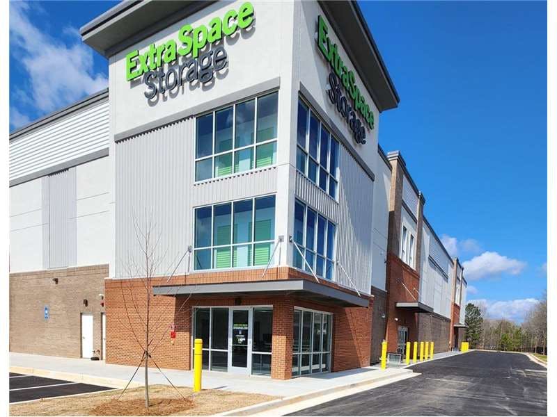 Extra Space Storage facility on 8160 Old City Pond Rd - Covington, GA