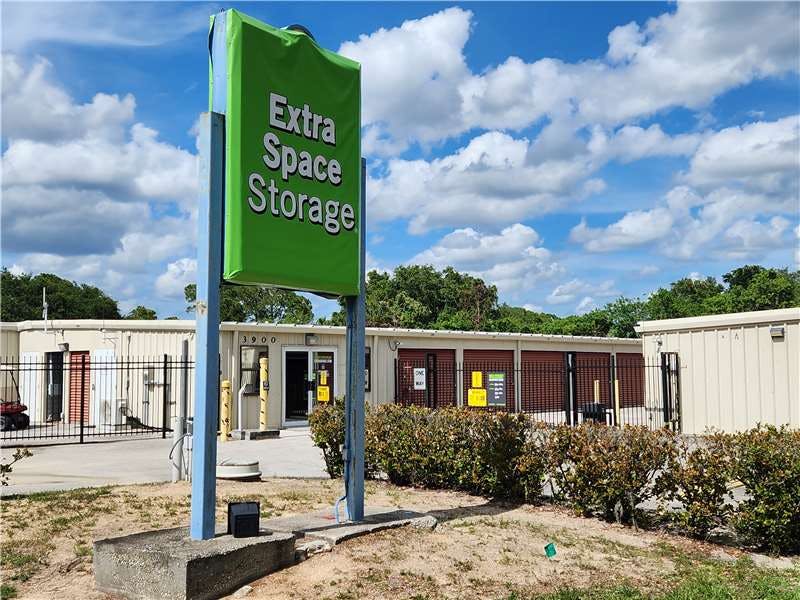 Extra Space Storage facility on 3900 Curtis Blvd - Cocoa, FL