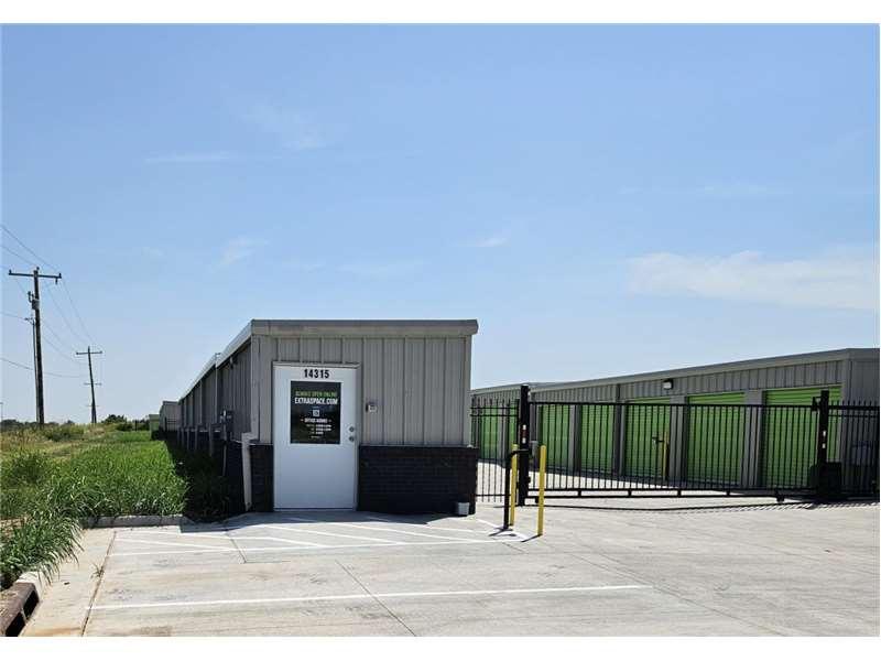 Extra Space Storage facility on 14315 S Portland Ave - Edmond, OK