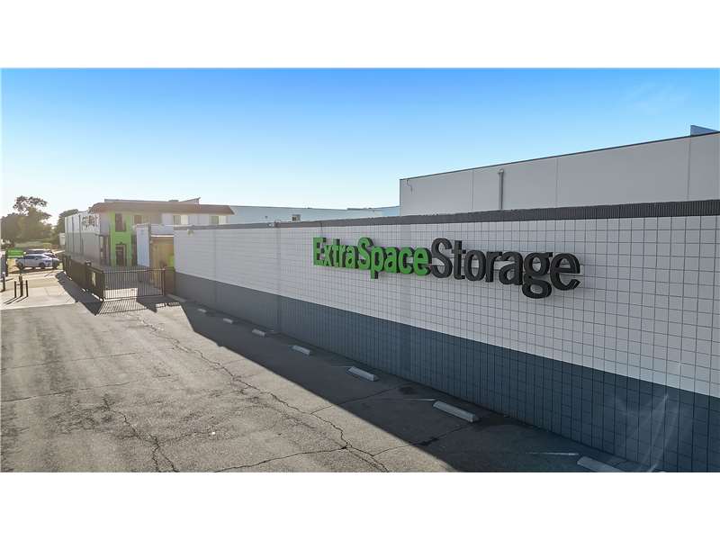 Storage Units in Upland, CA at 1675 W 11th St Extra Space Storage