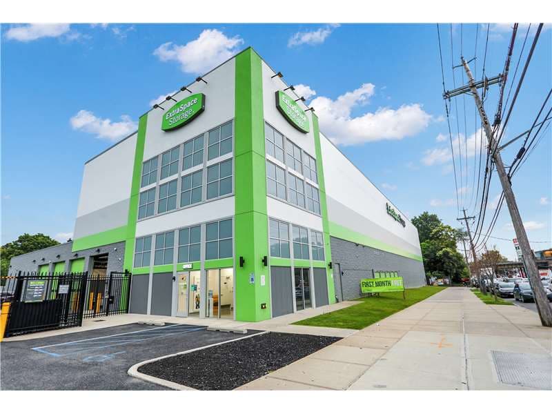 5x5-storage-units-at-3450-baychester-ave-from-13-extra-space-storage