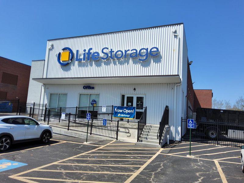 Extra Space Storage facility on 555 Prospect St - Pawtucket, RI