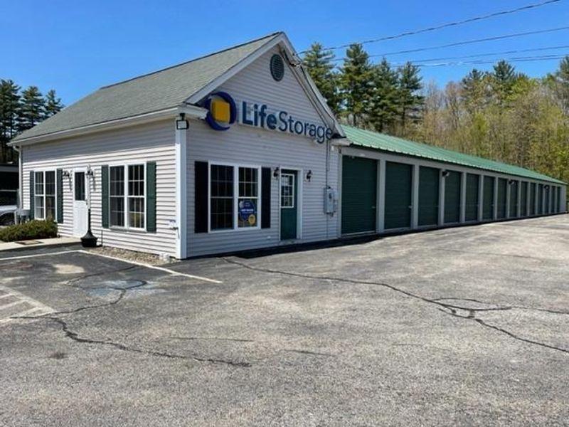 Extra Space Storage facility on 164 Route 125 - Kingston, NH