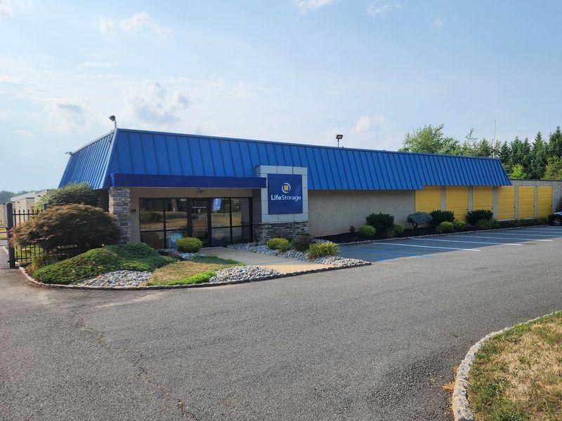 Extra Space Storage facility on 3540 Quakerbridge Rd - Trenton, NJ