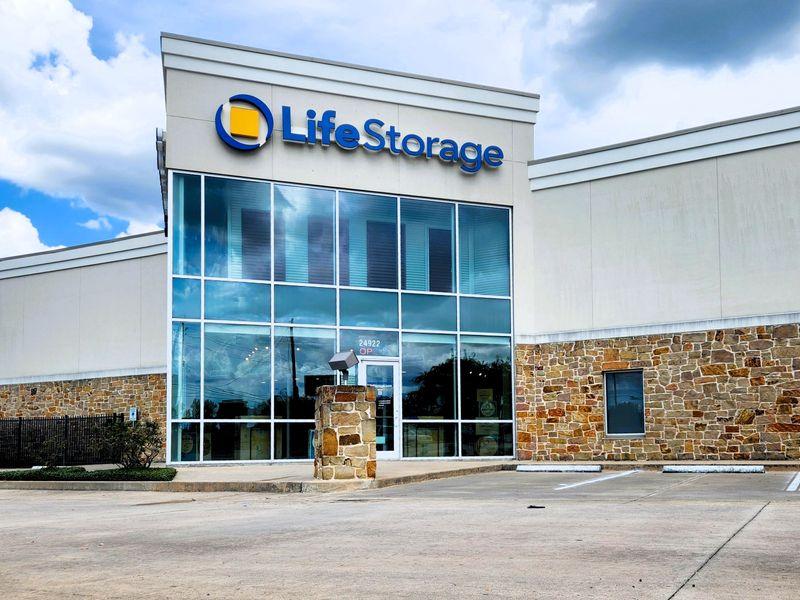 Extra Space Storage facility on 24922 Kuykendahl Rd - Tomball, TX