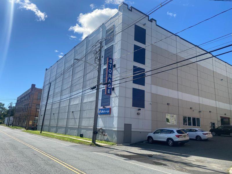 Extra Space Storage facility on 44 Broadway - Albany, NY