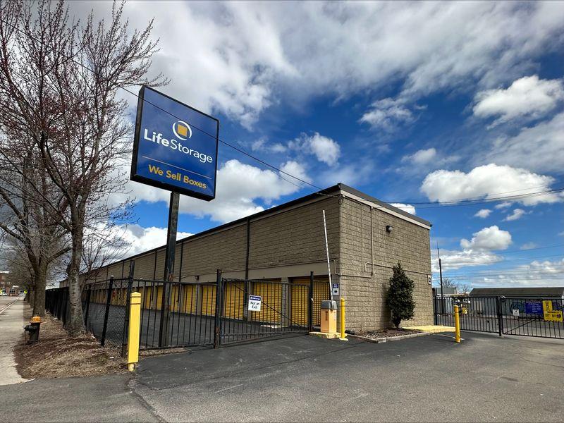 Extra Space Storage facility on 140 Neponset Valley Pkwy - Readville, MA