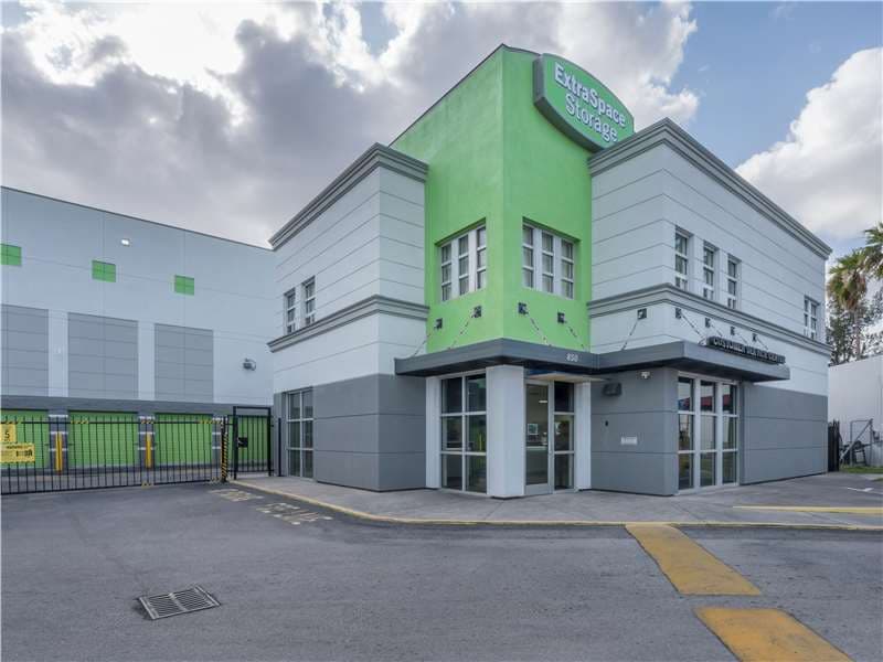 Extra Space Storage facility on 850 E 65th St - Hialeah, FL