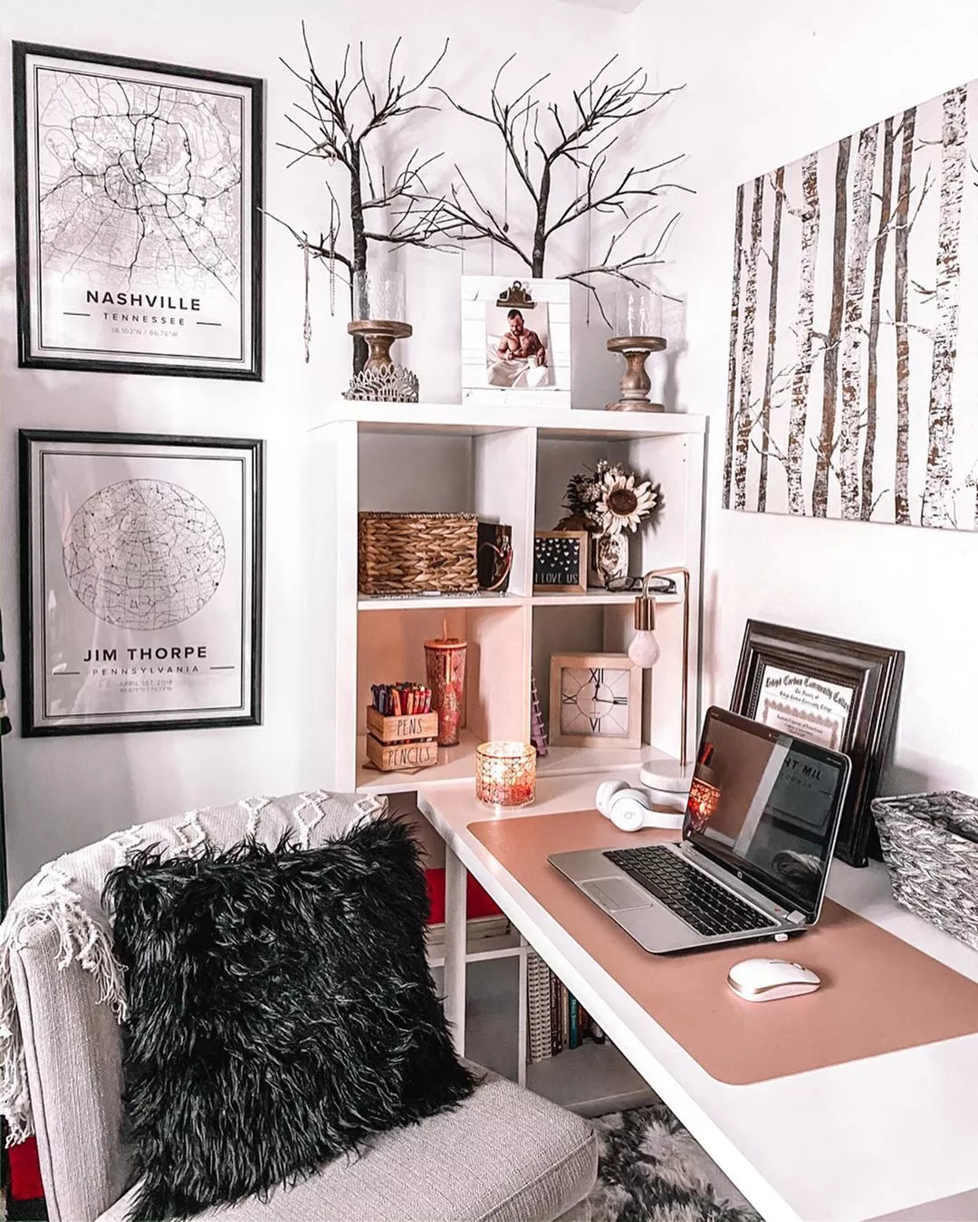How to make use of small spaces with office storage furniture
