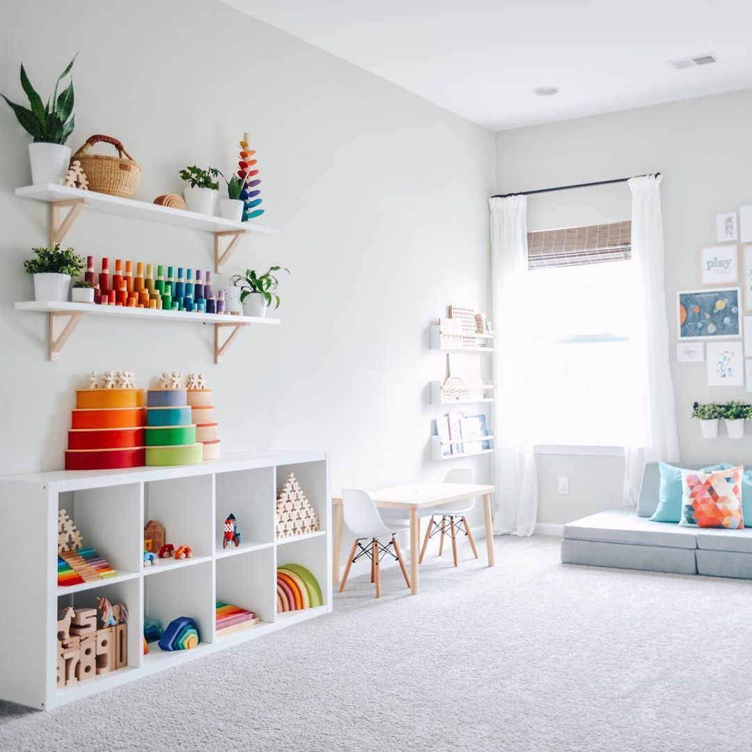 25 Space-Saving Kids' Rooms Wall Storage Ideas - Shelterness