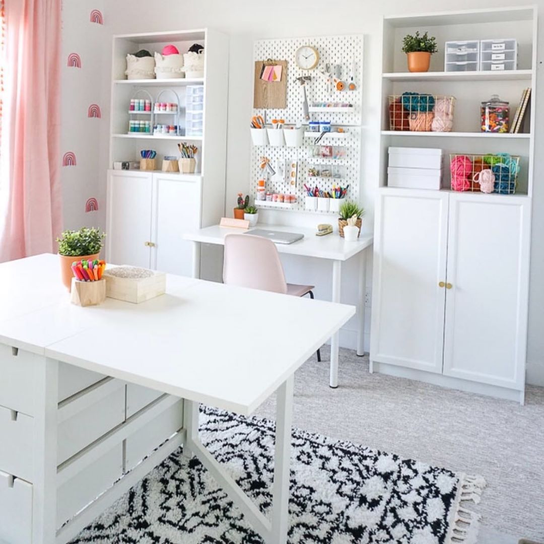 Light white and pink craft room. Photo by Instagram user @rebeccadiy