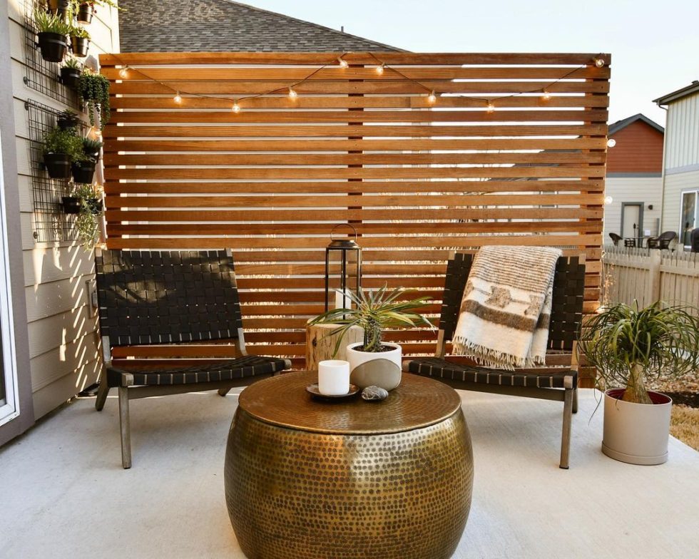 18 Ideas for an Outside Living Room Design | Extra Space Storage