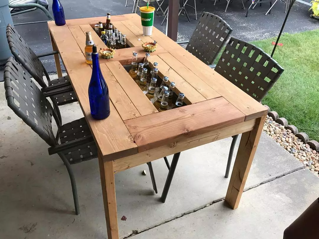 Comment faire sa table d'extérieur ?  Diy outdoor table, Outdoor dining  spaces, Outdoor patio decor