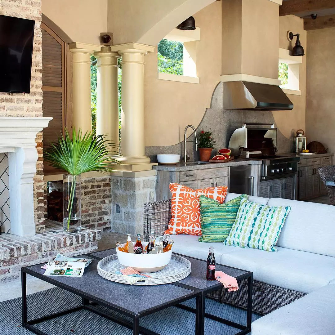 Creating An Outdoor Room: The Ultimate Guide - Outdoor Living Space -  Design-build