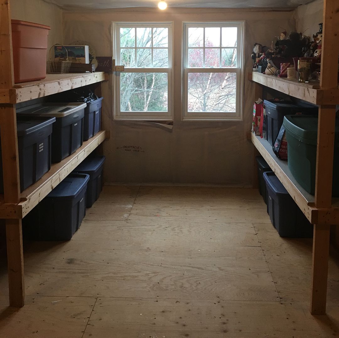 How to organize the attic for storage 