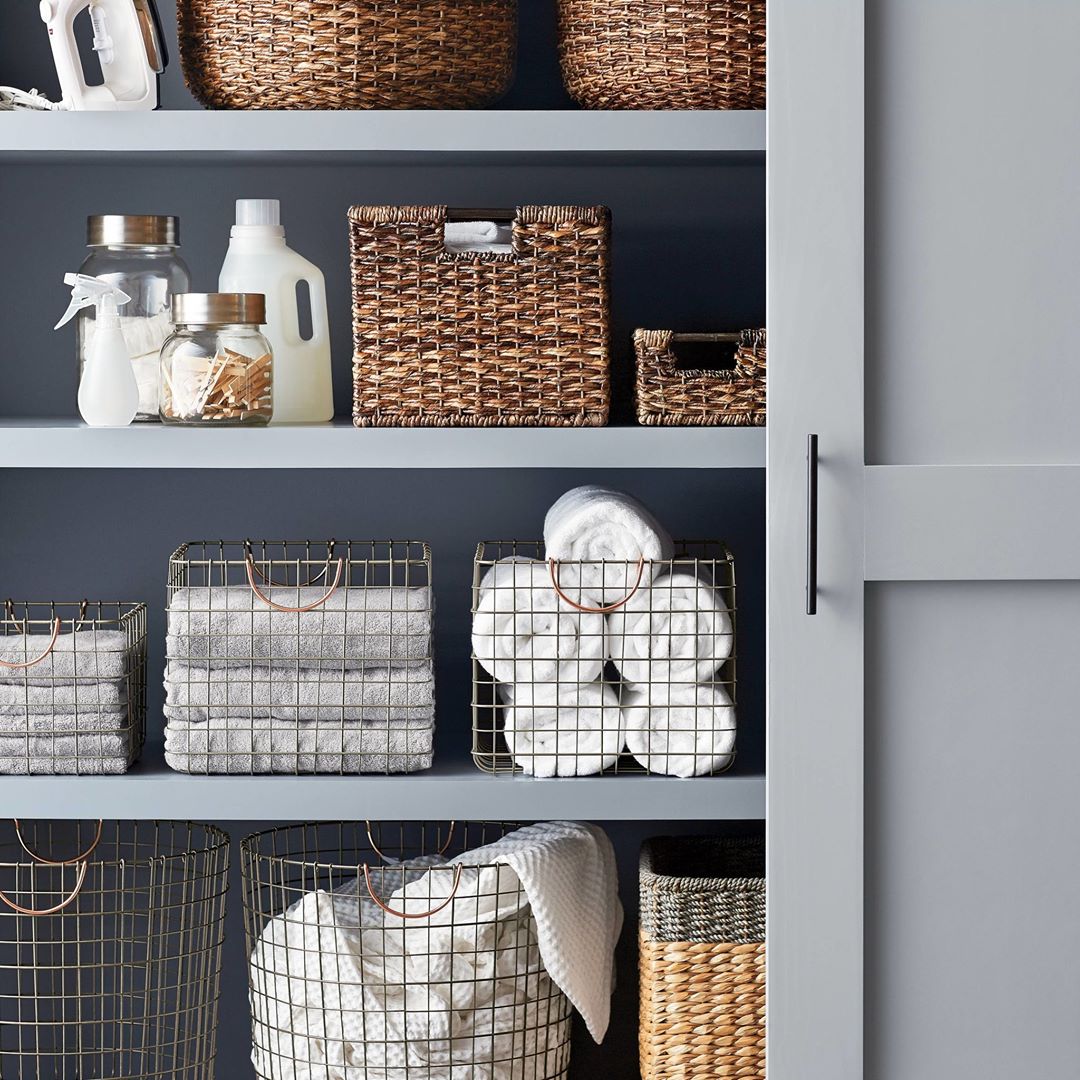 Best ways to organize a linen closet  Diy clothes storage, Clothes  organization small space, Storage bags for clothes