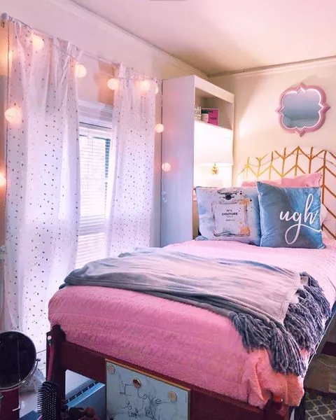 65 Dorm Room Decorating Ideas & Decor Essentials