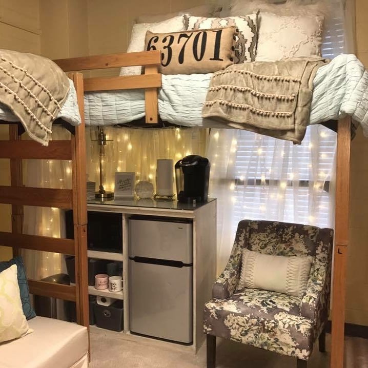 26 Dorm Room Organization & Storage Tips