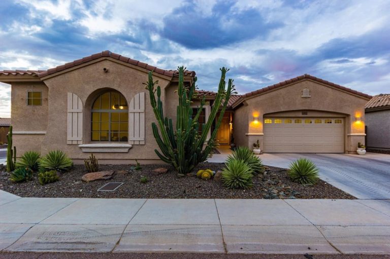 5 Safe, Affordable Neighborhoods in Phoenix in 2023 | Extra Space Storage