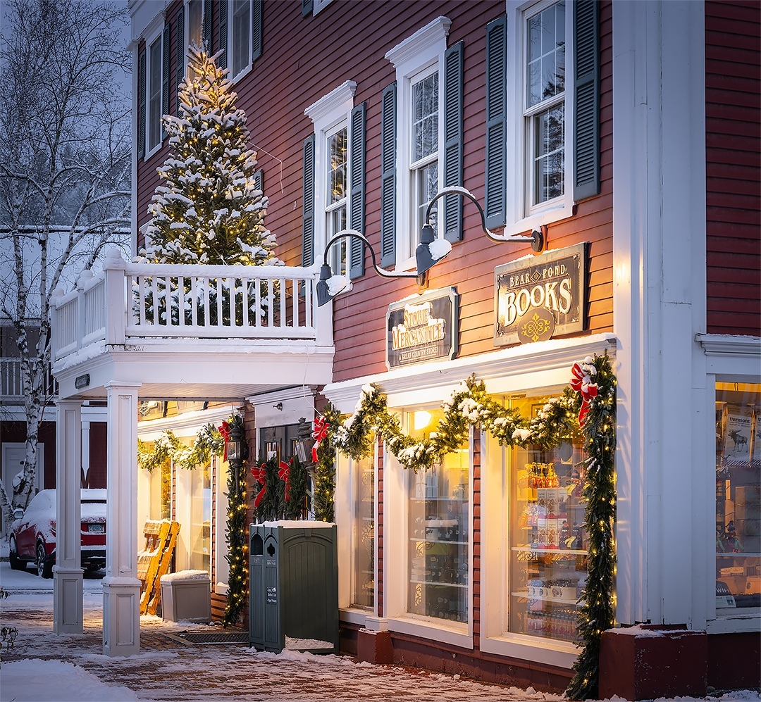 Photo of Stowe Mercantile in Stowe, Vermont. Photo by Instagram user @stowebeautiful.