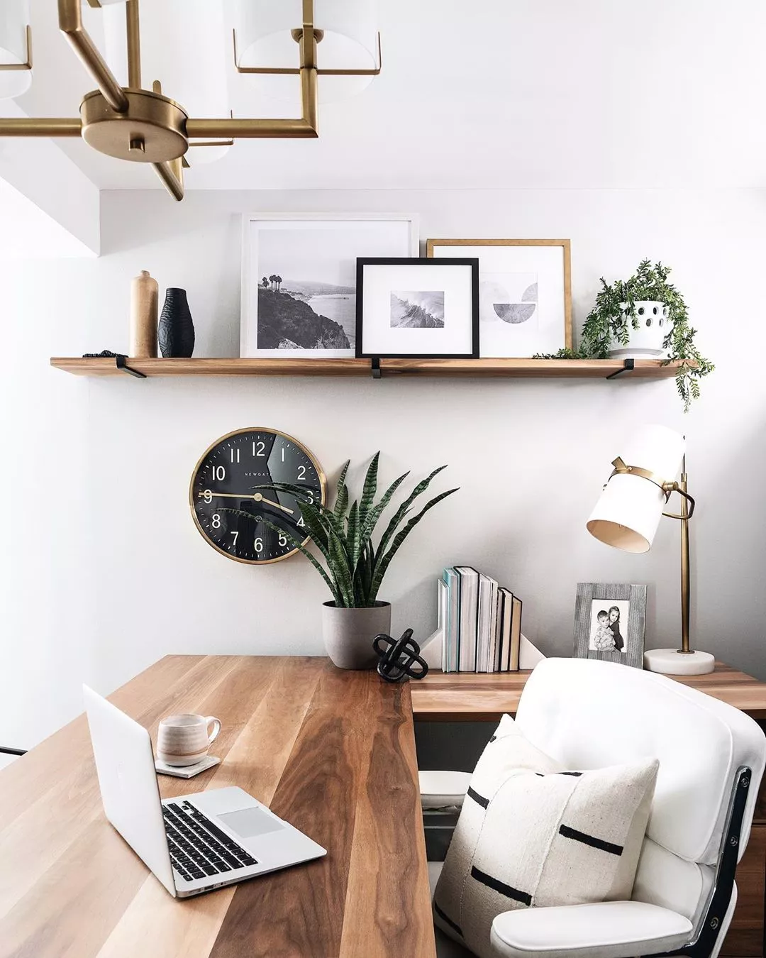 Work From Home on Your Couch: How to Create a Living Room Home Office