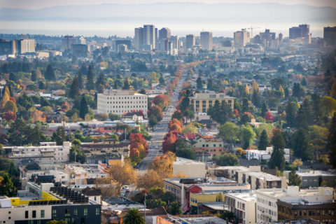 zonnige herfstavond luchtmening ciudades stappen berkeley inequality tackling assistance onafhankelijke aard avond tenants homelessness rocketmortgage cheapism