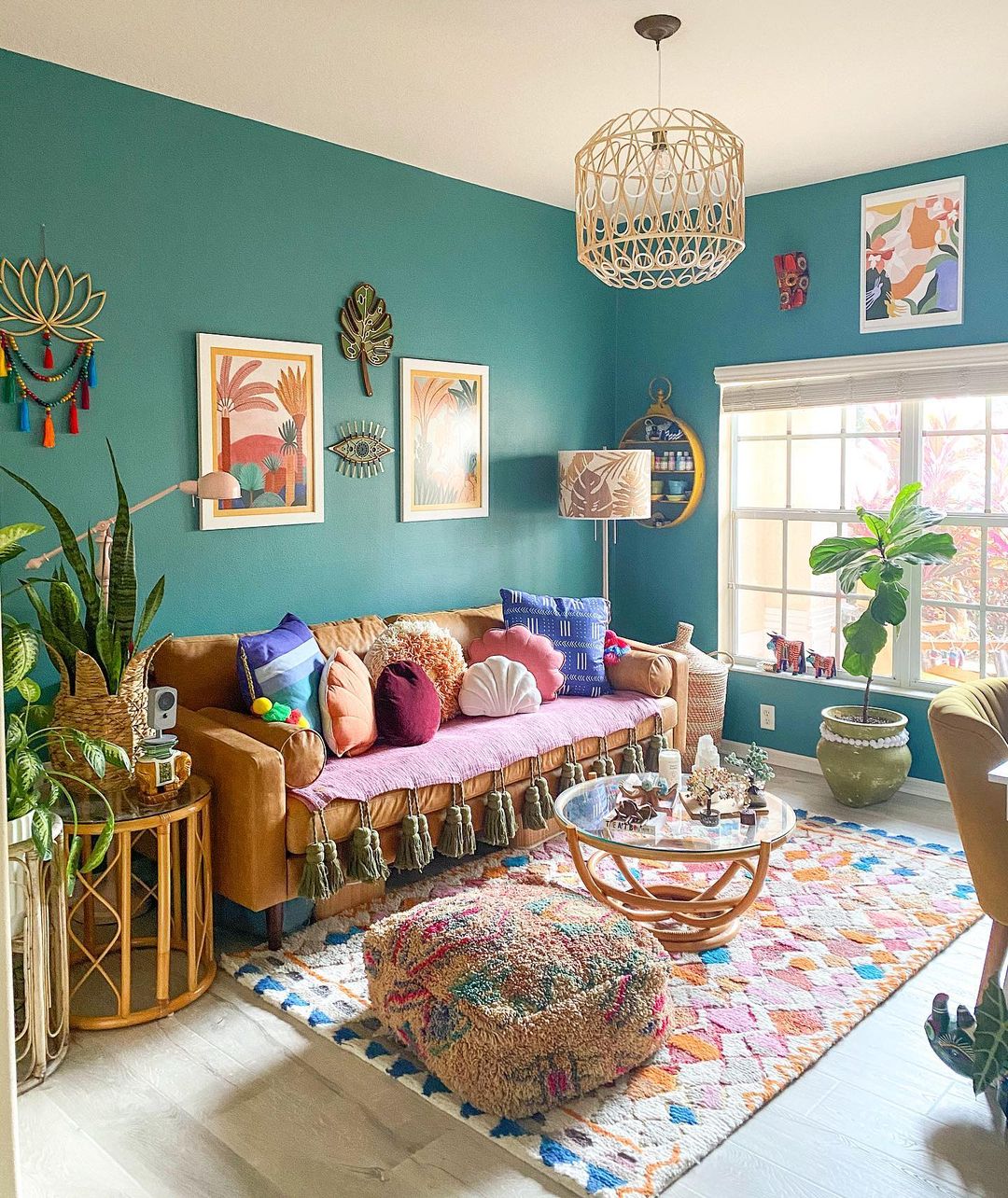 https://www.extraspace.com/blog/wp-content/uploads/2021/02/How-to-Decorate-in-Bohemian-Style-Use-a-Jewel-Toned-Color-Palette.jpg