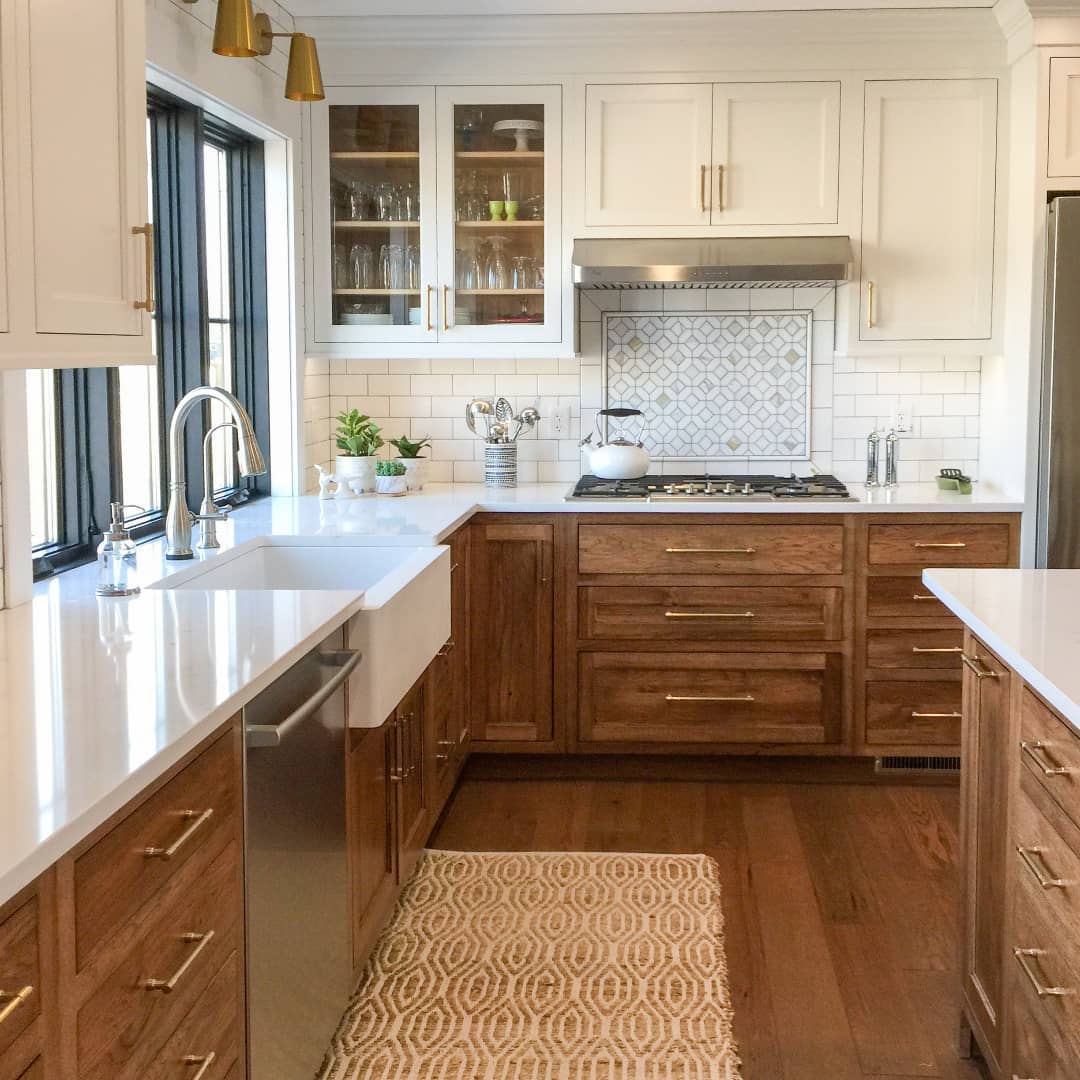 https://www.extraspace.com/blog/wp-content/uploads/2022/02/redo-your-kitchen-cabinets-fresh-cabinet-stain.jpeg