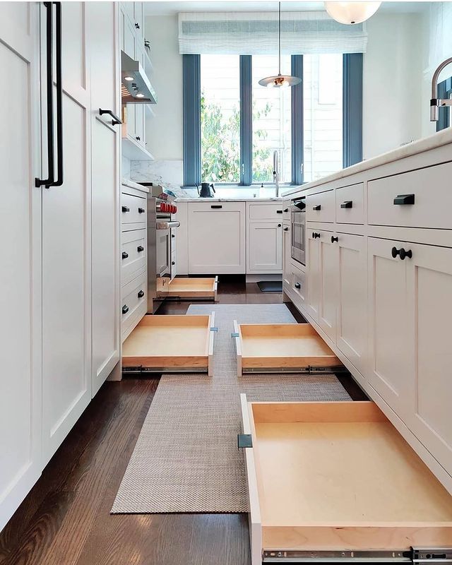 How To Line Your Kitchen Cabinets Easily - All Things Mamma