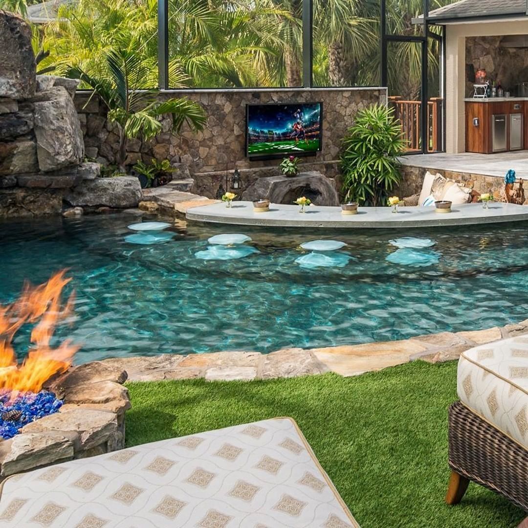 16 Luxury Pool Ideas To Upgrade Your Backyard