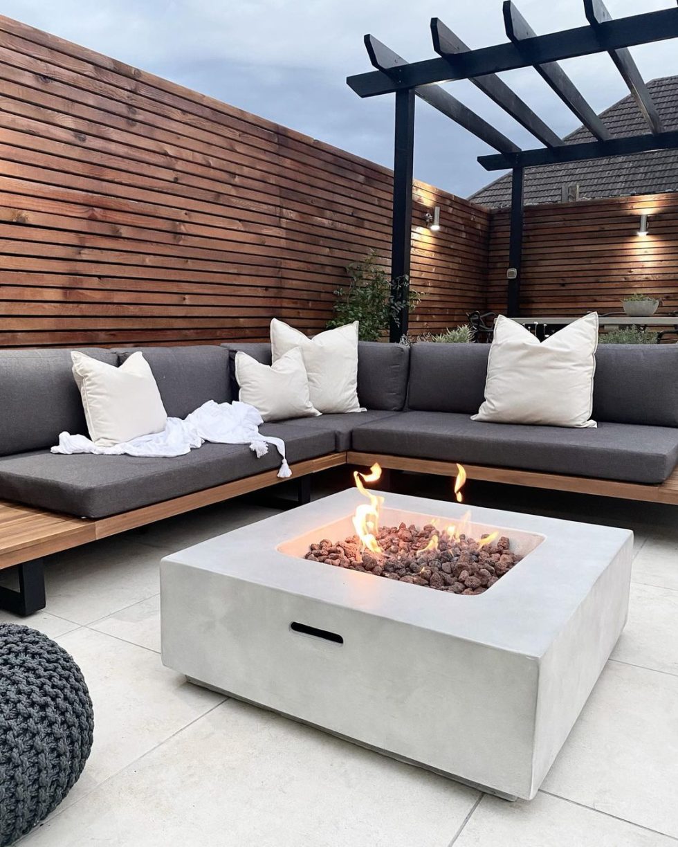 24 Creative Outdoor Fire Pit Ideas Extra Space Storage