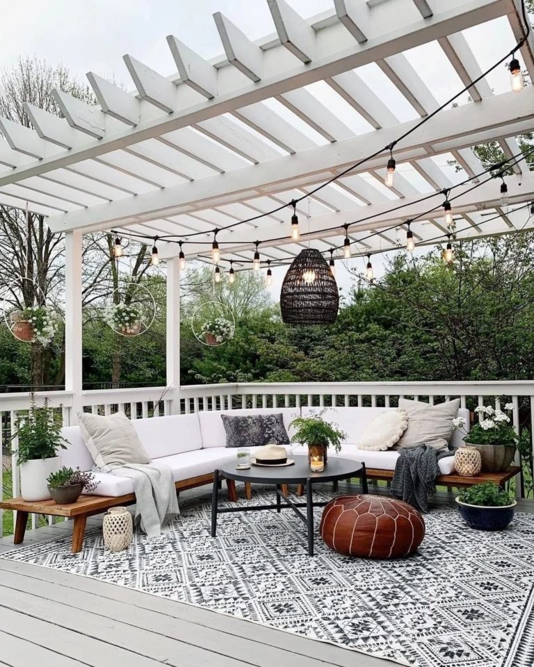 16 Outdoor Lighting Ideas for Backyards | Extra Space Storage