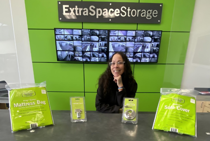 Photo of Legacy Rivera in front of Extra Space Storage sign